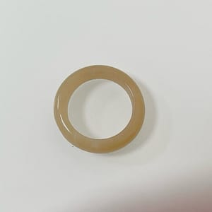 Кольцо из медового нефрита